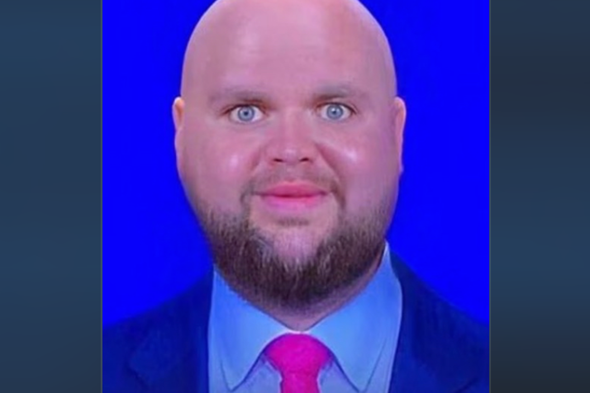 JD Vance posts bizarre meme of himself shortly after denouncing Dallas ICE sniper shooting