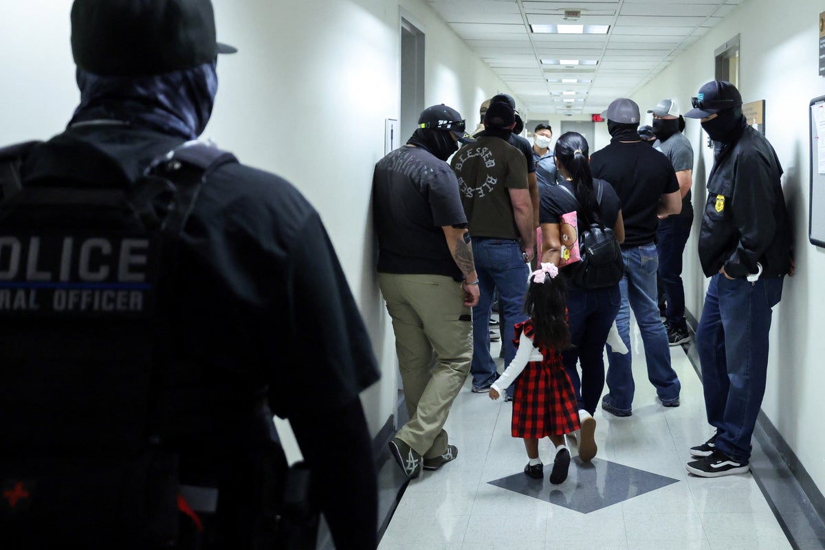 Trump’s family separation is back and ‘unprecedented’ with 400 kids in federal custody, lawyers warn