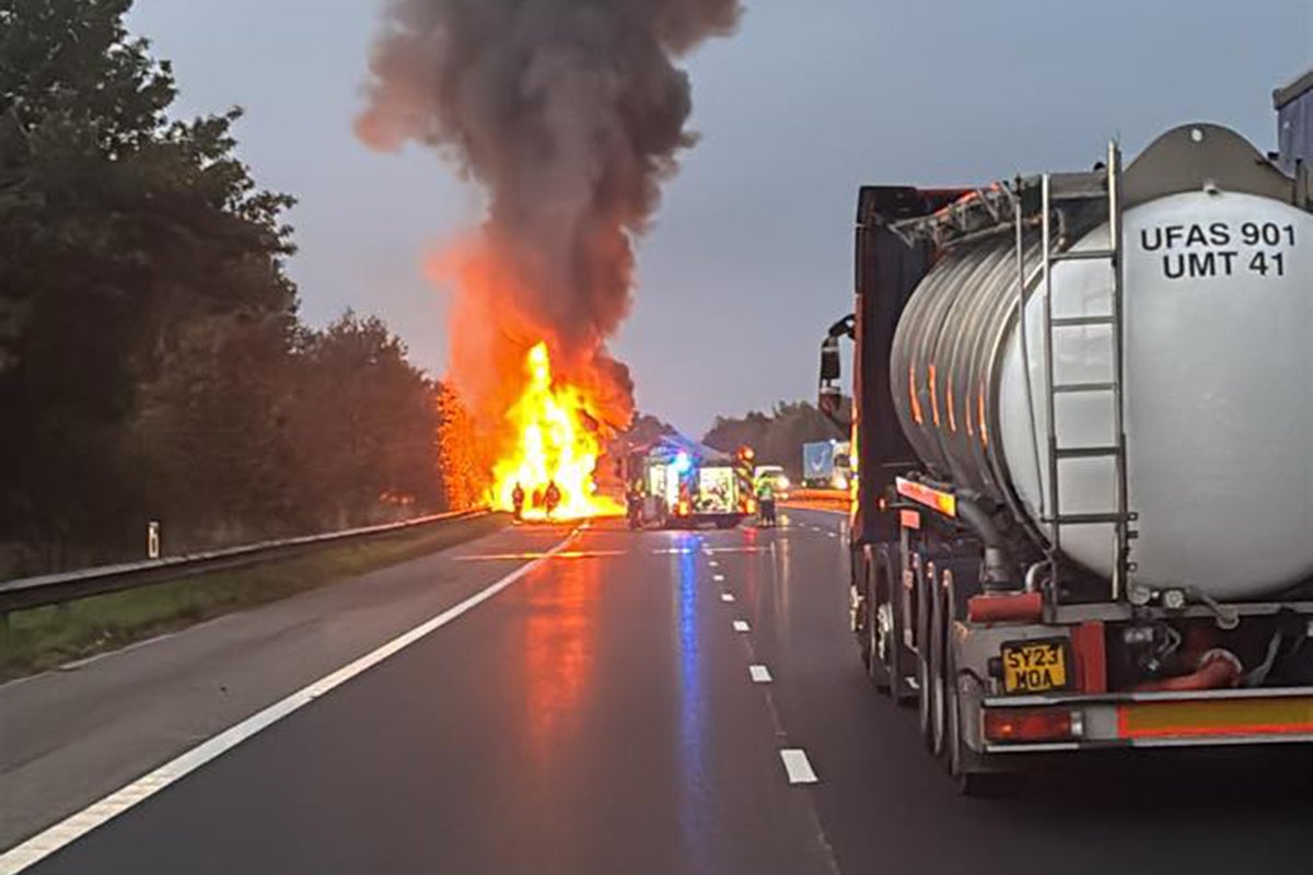 M5 delays after lorry transporting electric cars catches fire