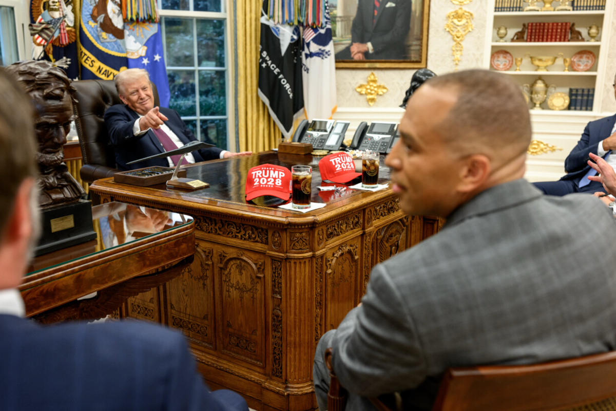 Jeffries prods JD Vance after object on Trump’s desk shocks him during shutdown meeting: ‘Don’t you got a problem with this?’