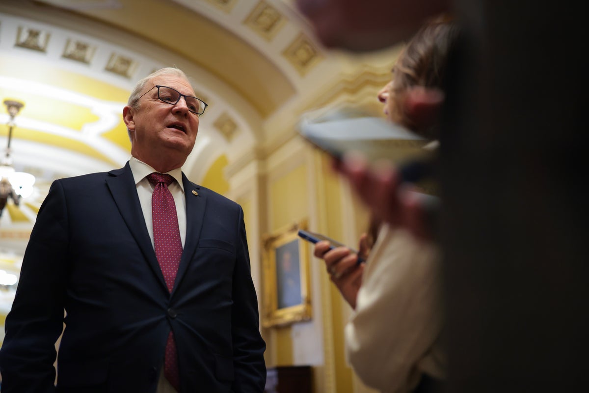 Buckle up, America — Republicans and Democrats appear dug in for a long government shutdown