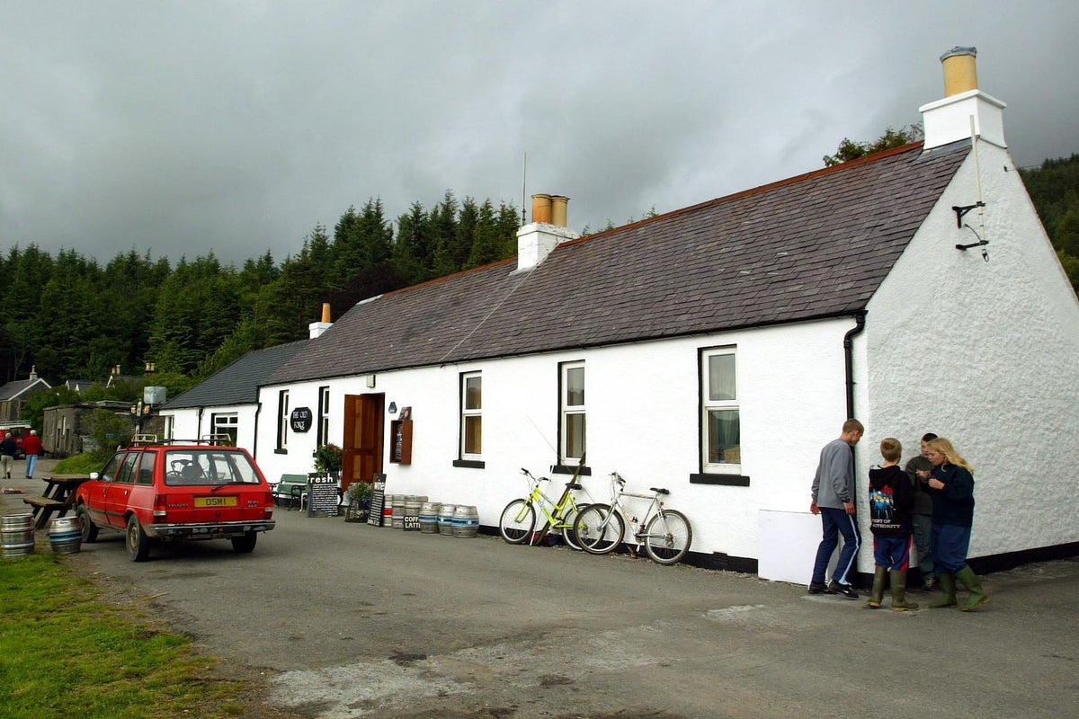 UK’s most remote pub cancels Harry Potter party after JK Rowling backlash