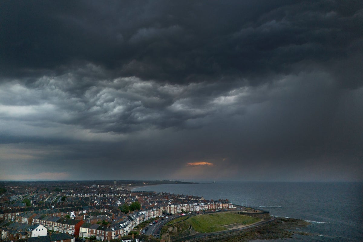 Storm Amy to batter Britain with heavy rain and wind as Met Office issues weather warnings