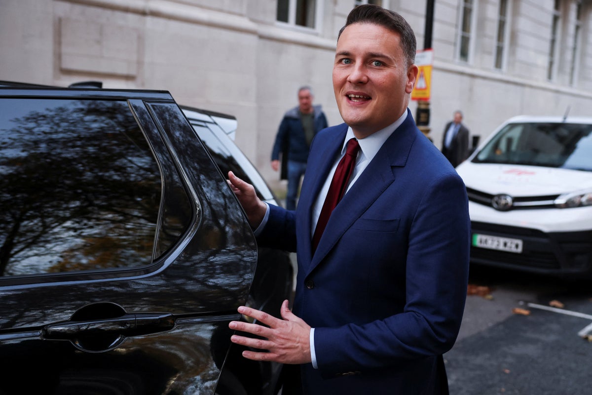 Wes Streeting demands sackings in No 10 after he’s accused of plotting to oust Starmer as PM